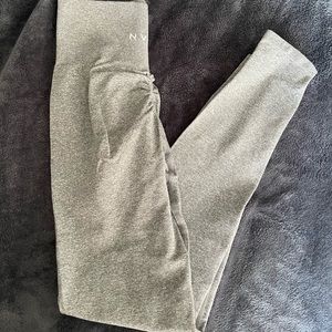Gray NVGTN scrunch seamless leggings